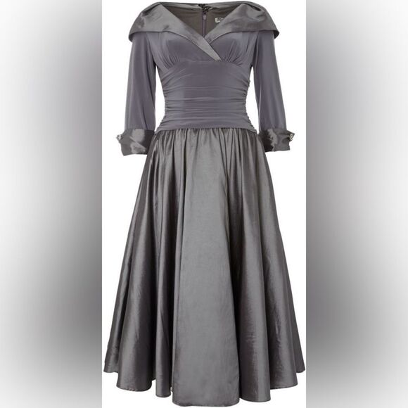 Eliza J 3/4 Sleeve Ruched Waist 50s Inspired Party / Cocktail Dress - Picture 13 of 14